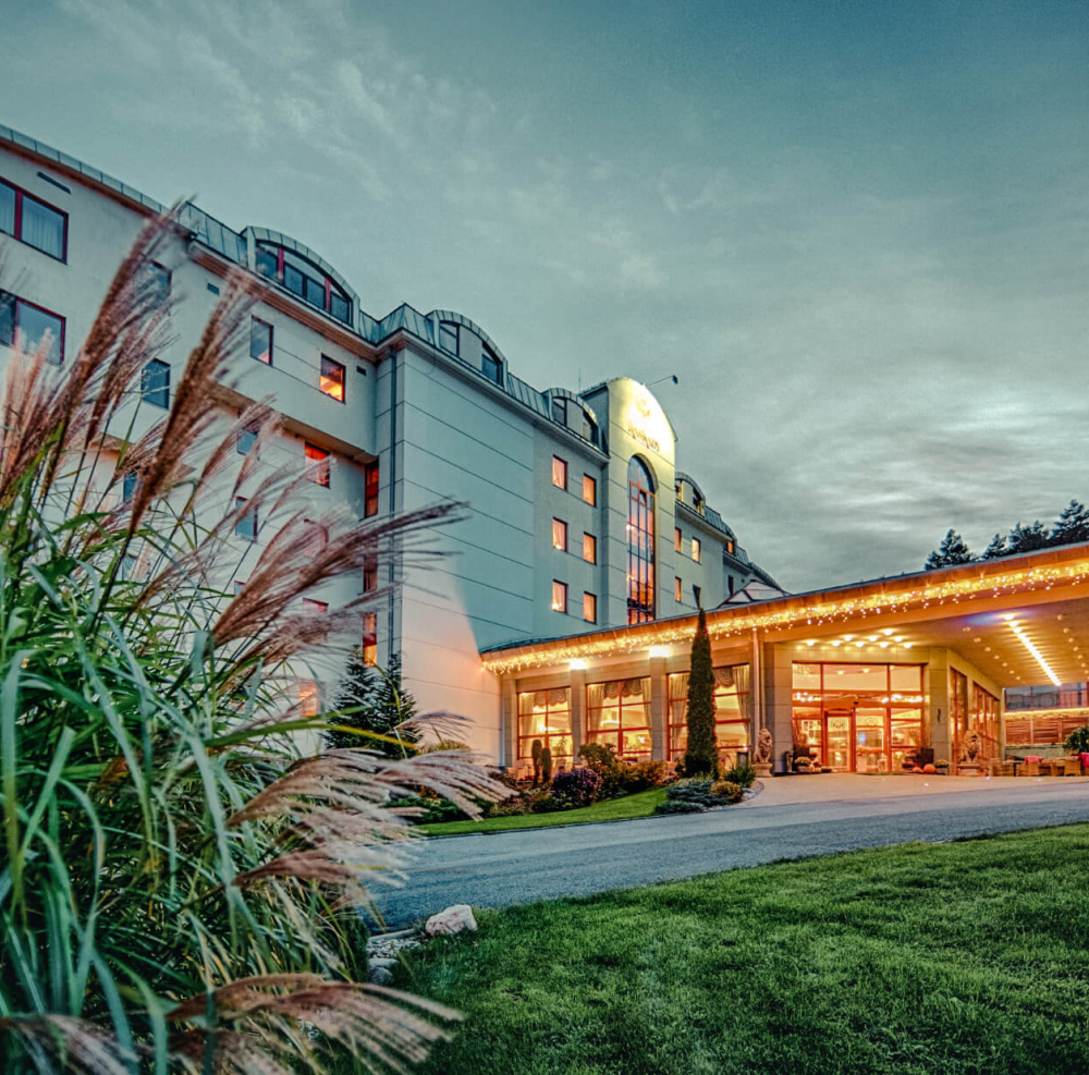 Kongresové a relaxačné centrum KASKÁDY, Sielnica